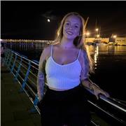 Profesora de lengua, matemáticas y naturales de primaria